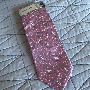 Geoffrey Beene Tie